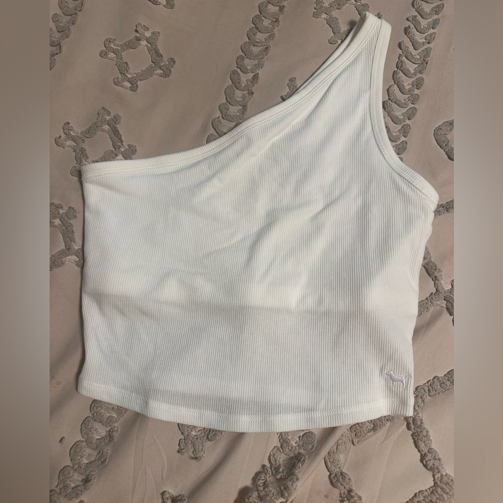 One shoulder casual white crop Small nwt